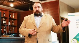 The future belongs to those who see opportunities before they become apparent. Eugene Glibovytsky